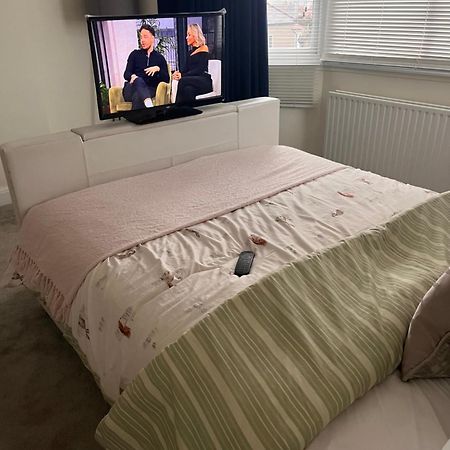 Home From Home Cosy B&B London Ngoại thất bức ảnh