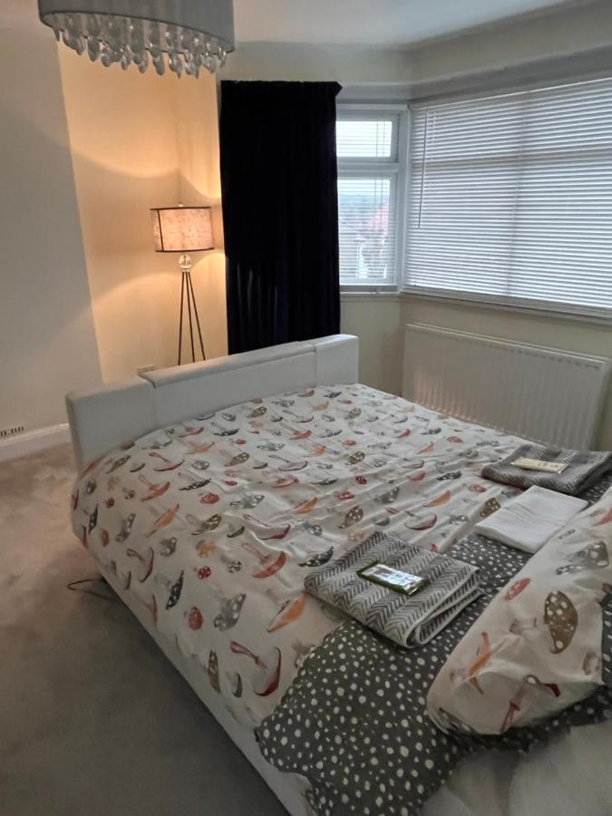 Home From Home Cosy B&B London Ngoại thất bức ảnh