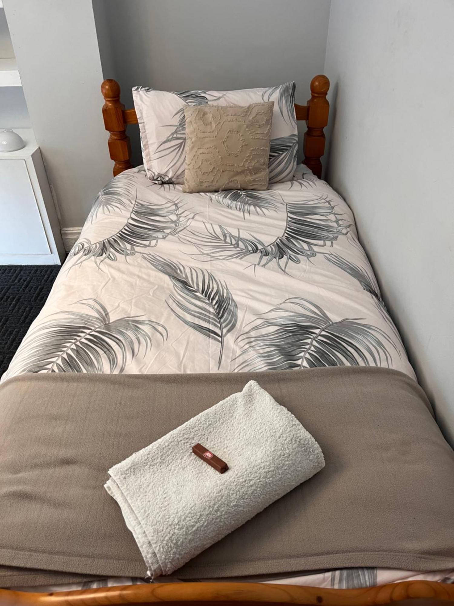 Home From Home Cosy B&B London Ngoại thất bức ảnh