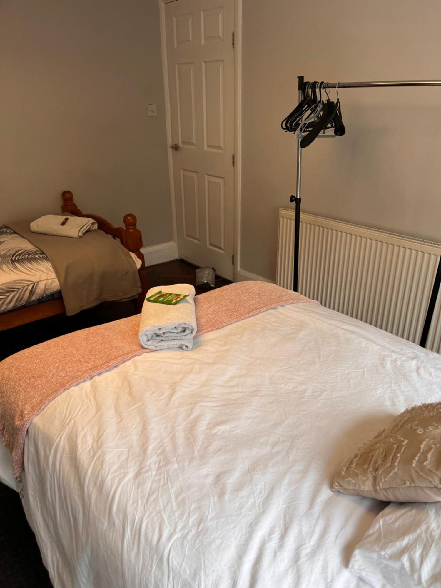 Home From Home Cosy B&B London Ngoại thất bức ảnh