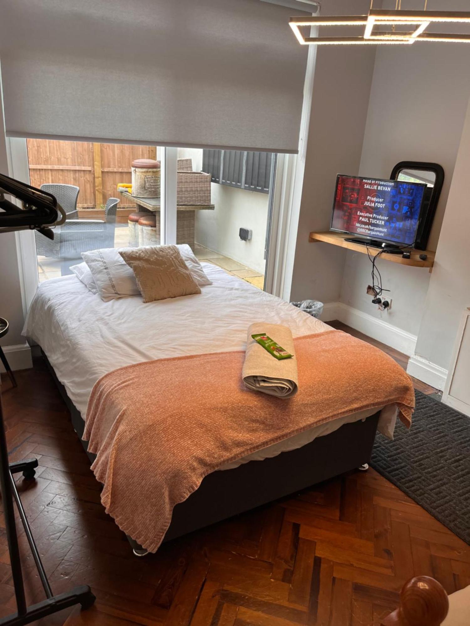 Home From Home Cosy B&B London Ngoại thất bức ảnh