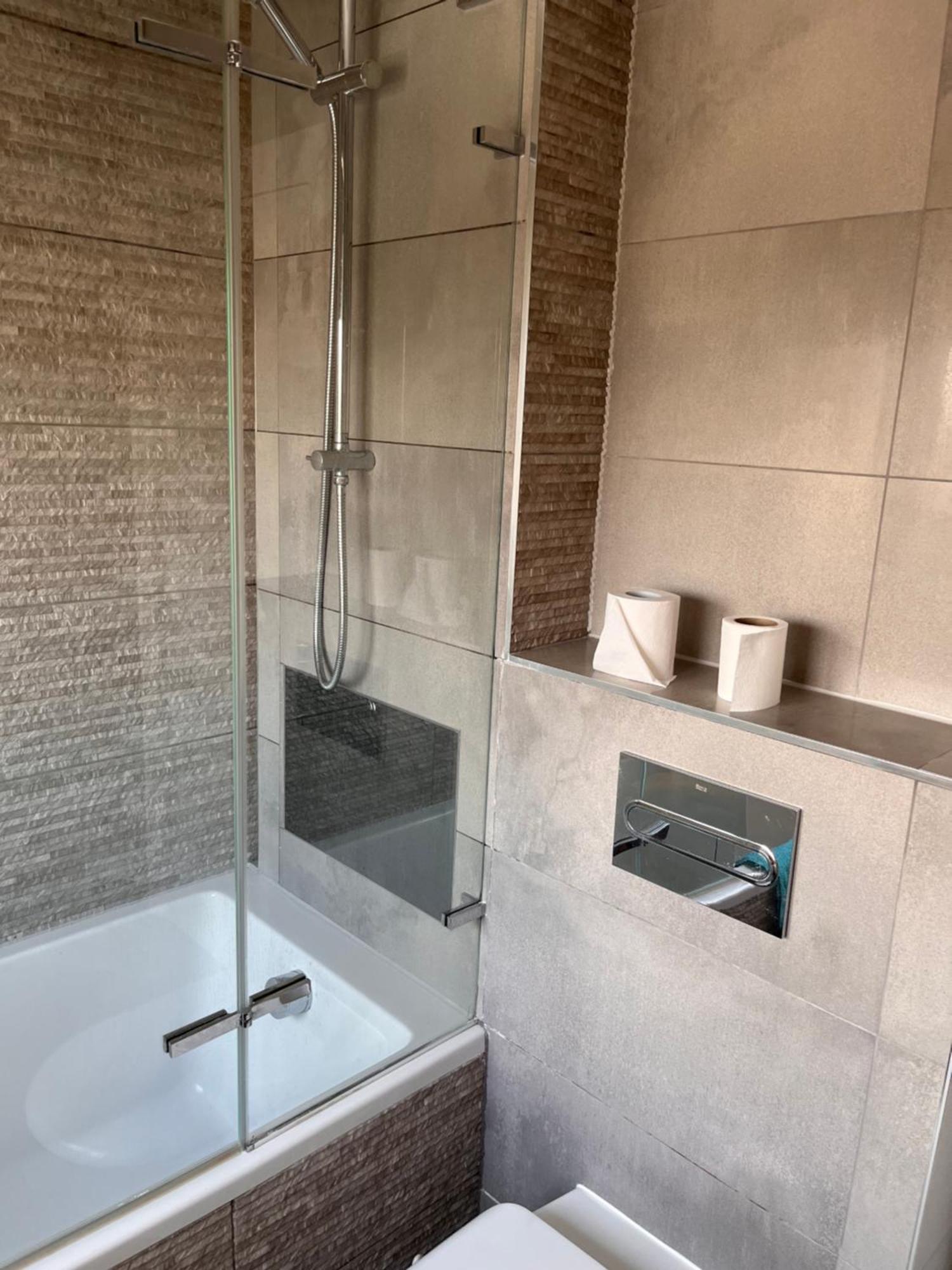 Home From Home Cosy B&B London Ngoại thất bức ảnh